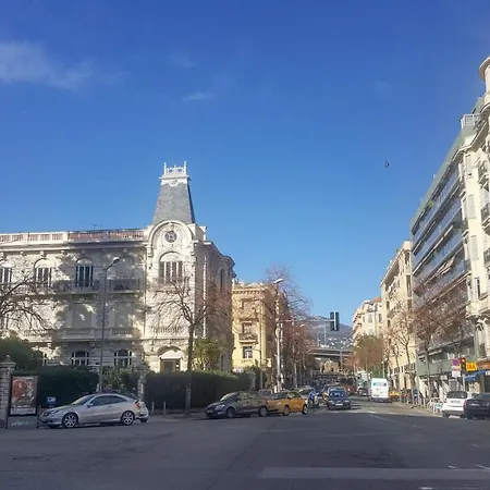 Apartment Center Nice,1 , 2 Balcons *