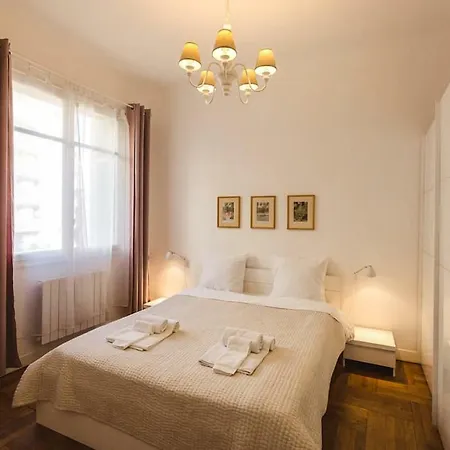 Apartment Center Nice,1 , 2 Balcons Nice