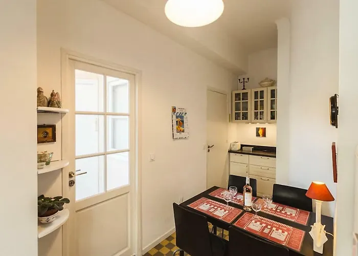 Appartement Center Nice,1 , 2 Balcons