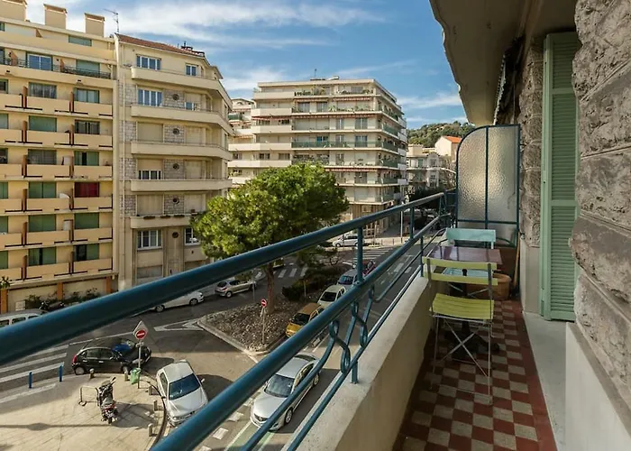 Apartment Center Nice,1 , 2 Balcons